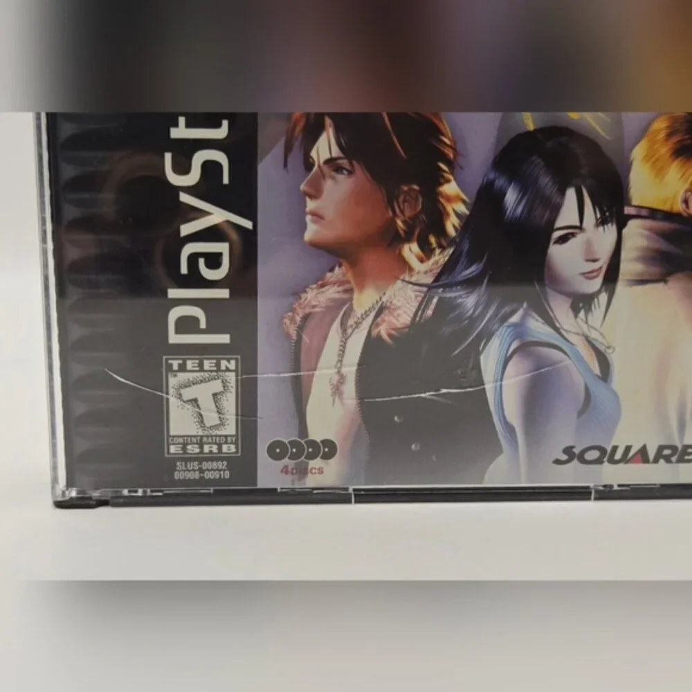 Final Fantasy VIII (Sony PlayStation 1, 1999) – Complete 4-Disc Set with Manual